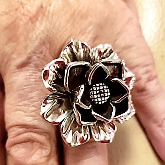 STERLING SILVER ADJUSTABLE RESIZABLE BIG FLOWER STATEMENT RINGS - Picture 4 of 10